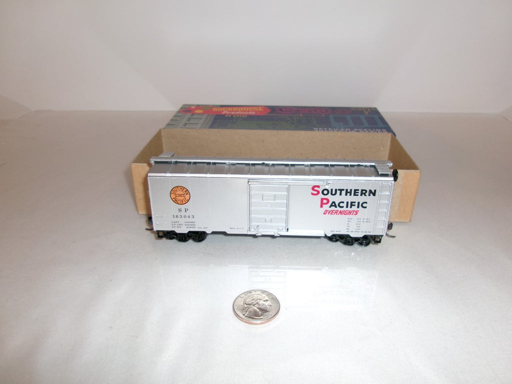 Roundhouse Blue Box 1071 HO Scale 40' Box Car Kit, Southern Pacific #163043 3