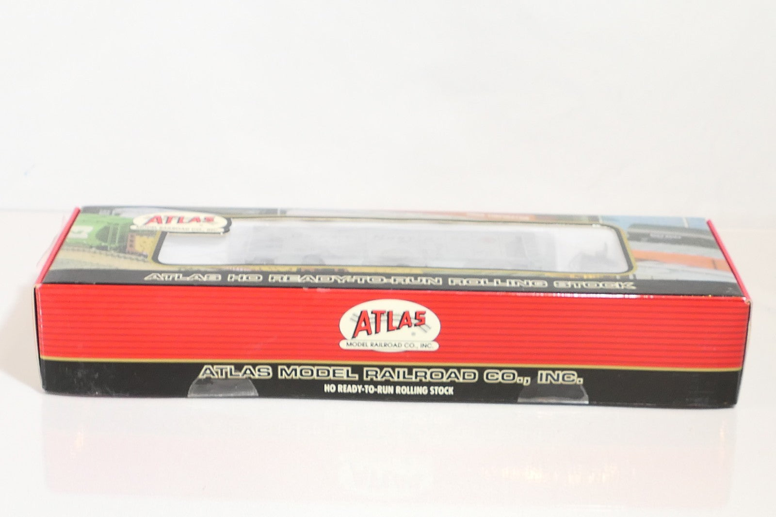 Atlas 1819-3 HO Scale Covered Hopper Great Northern 71504 GN PS-2 2 Bay Freight2