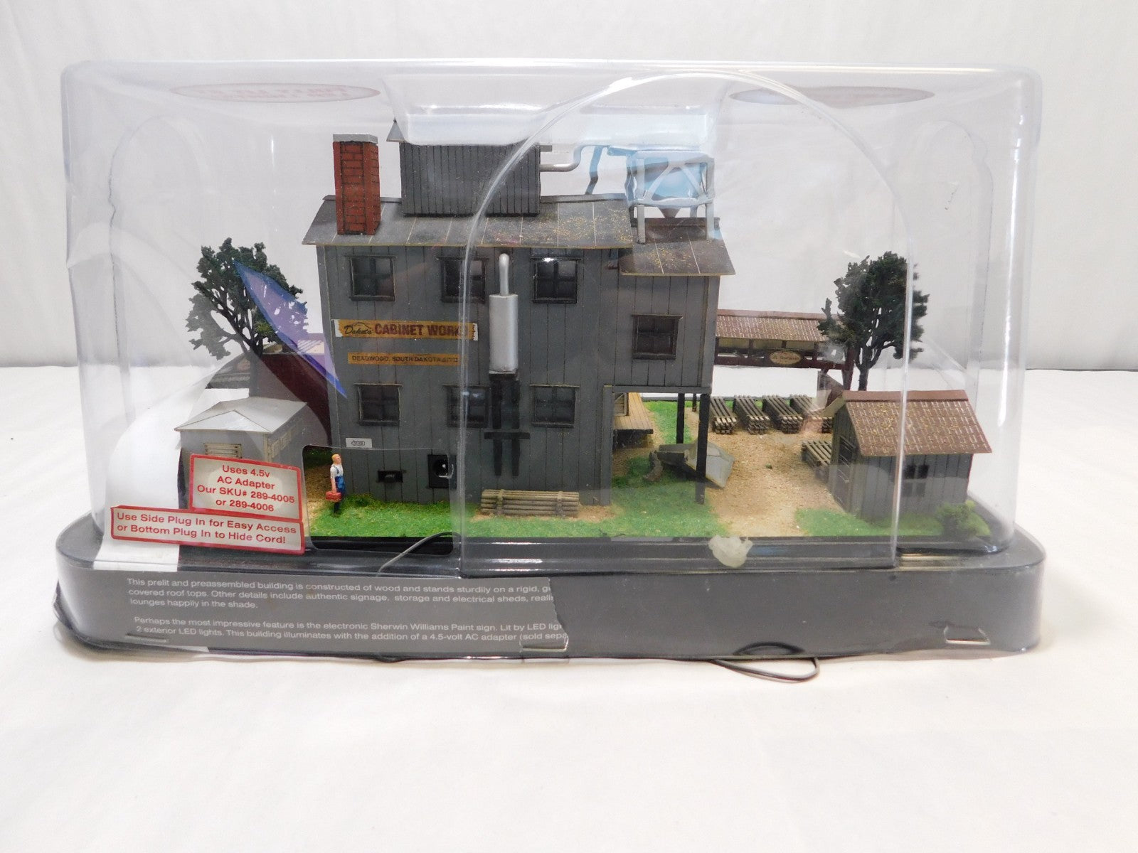 Menards Gold Line Collection 279 5002 HO Scale Dakota Cabinet Factory 0