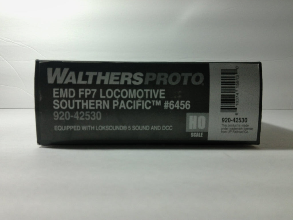 Walthers 920-42530 HO Scale EMD FP7 Locomotive, DCC&Sound SP #64563