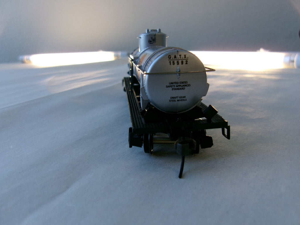 Model Power Mantua Classics 732593 HO Scale 40' Single Dome Tank, Gulf #155923