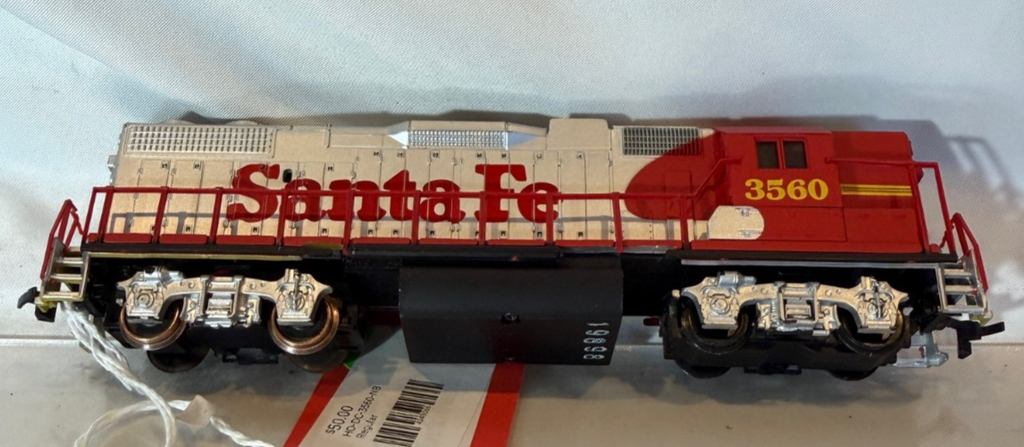 HO Scale Life Like Santa Fe #3560 Diesel Engine Locomotive3