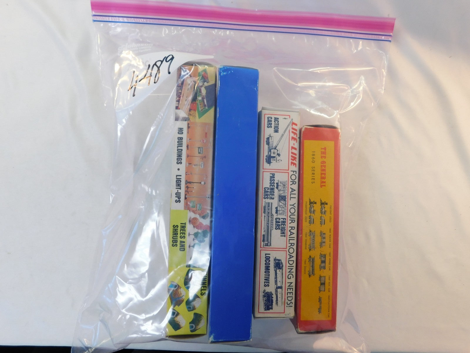 Tyco, Life-Like, Branchline HO Scale Grab Bag Lot# 4-489, 4 Pieces1