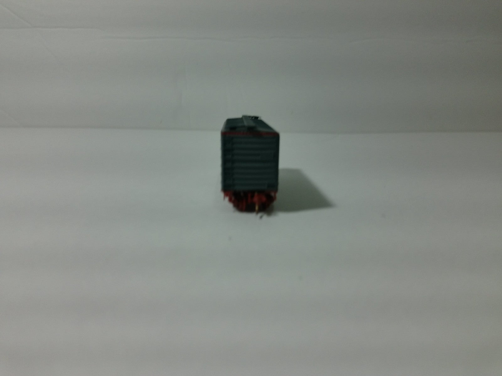 Micro Trains 23230 N Scale Boxcar Union Pacific Challenger #91493