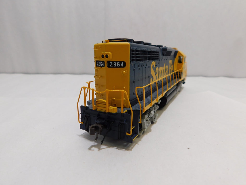 Atlas 10-004-038 HO Scale GP40 Diesel Locomotive, DCC+Sound, Santa Fe #29645
