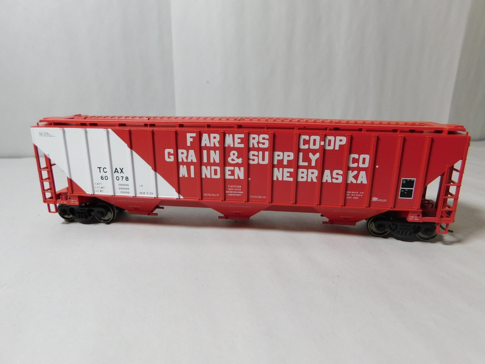Atlas 20-006-652 HO Scale Thrall 4750 Covered Hopper, TCAX #600780