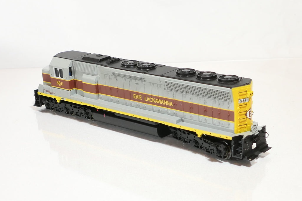 Bachmann 11622 - HO Scale Locomotive DC Erie 3611 Lackawan EMD SD45 Diesel2