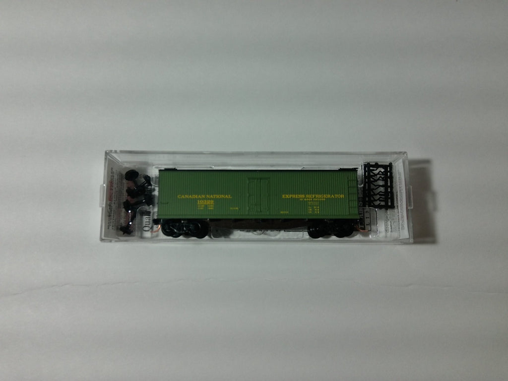 Micro Trains 49570 N Scale Boxcar Canadian National #10329 1