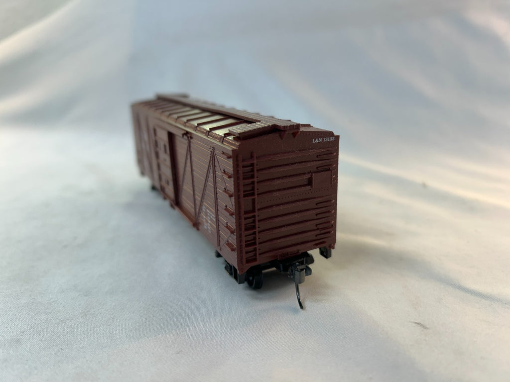 Roundhouse Products 1098 HO Scale 40' Truss Side Boxcar, L&N #131333