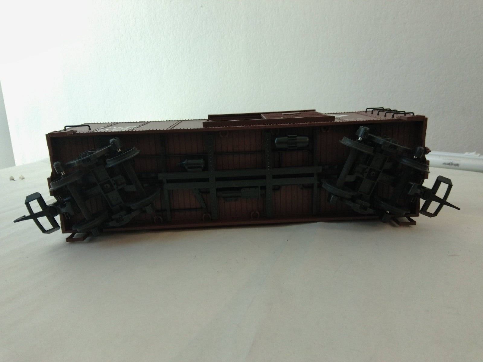 USA Trains R19109B G Scale Steel Box Car Erie #817877
