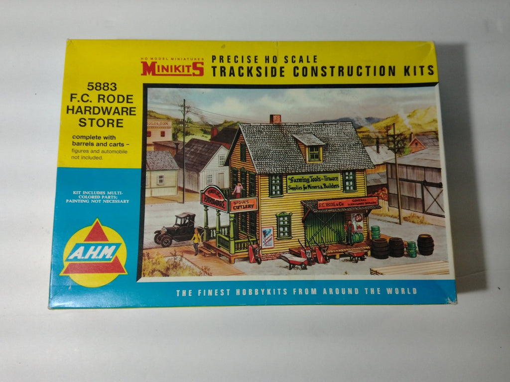 AHM 5883 HO Scale F.C. Rode Hardware Store0