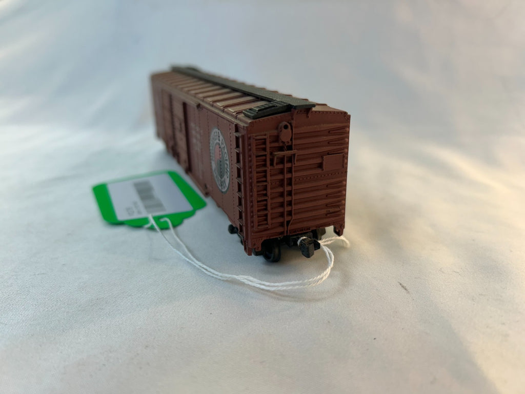 Athearn 1312 HO Scale Northern Pacific 50' Dbl Door Auto Box Car, NP #67902