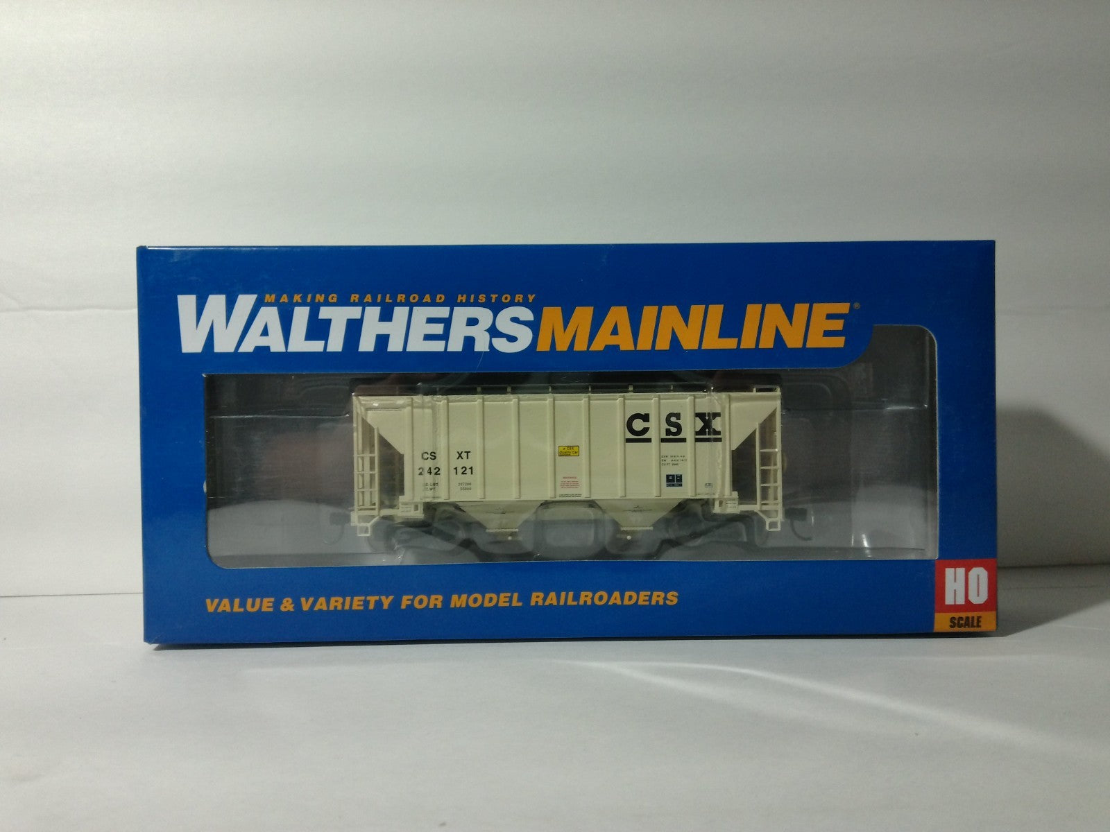 Walthers 910-7981 HO Scale 37' 2980 CU FT 2-Bay Covered Hopper CSX #2421212