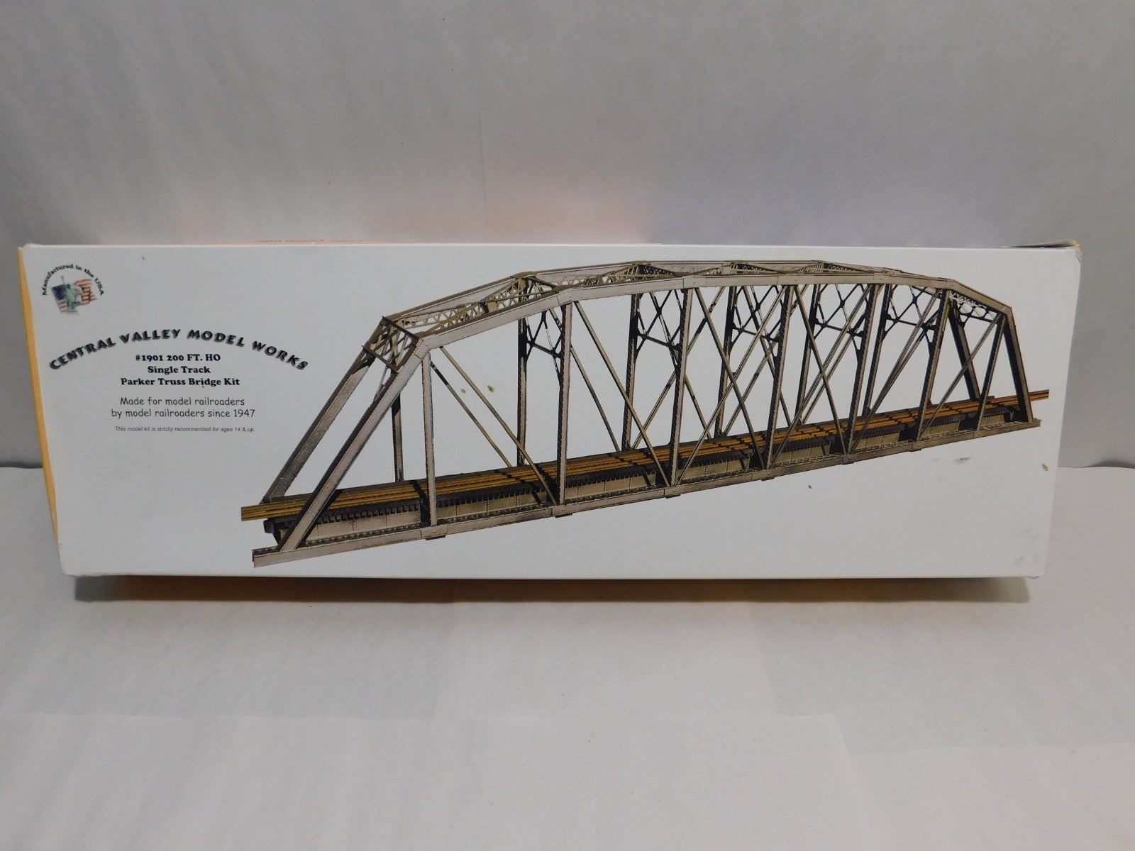 Central Valley 1901 HO Scale 200ft. Single Track Parker Truss Bridge Kit0