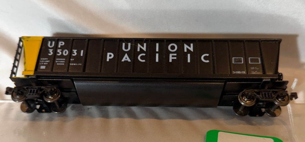 HO Scale Roundhouse Union Pacific UP hopper 350313