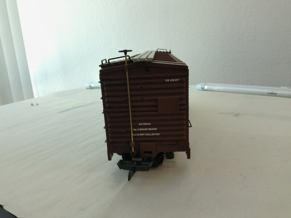 USA Trains R19103A G Scale Steel Box Car Norfolk Southern #4024676