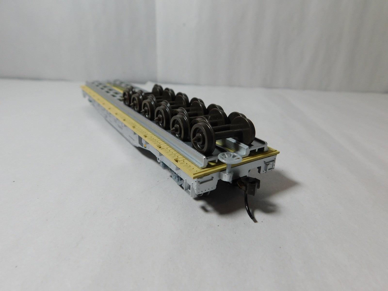 Bachmann 18938 HO Scale Wheel Car, Canadian National #494354