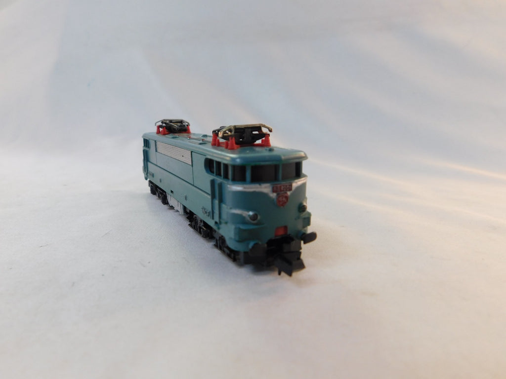 Arnold Rapido 0249 N Scale Locomotive, SNCF, BB 92012
