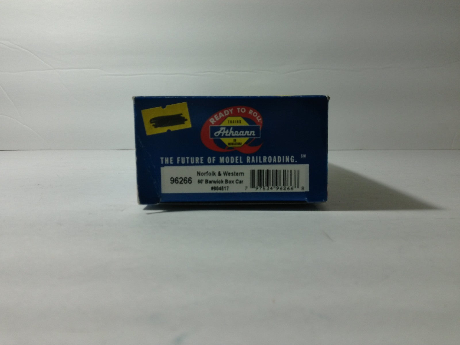 Athearn 96266 HO Scale Norfolk & Western 60' Berkwick Box Car #6045173