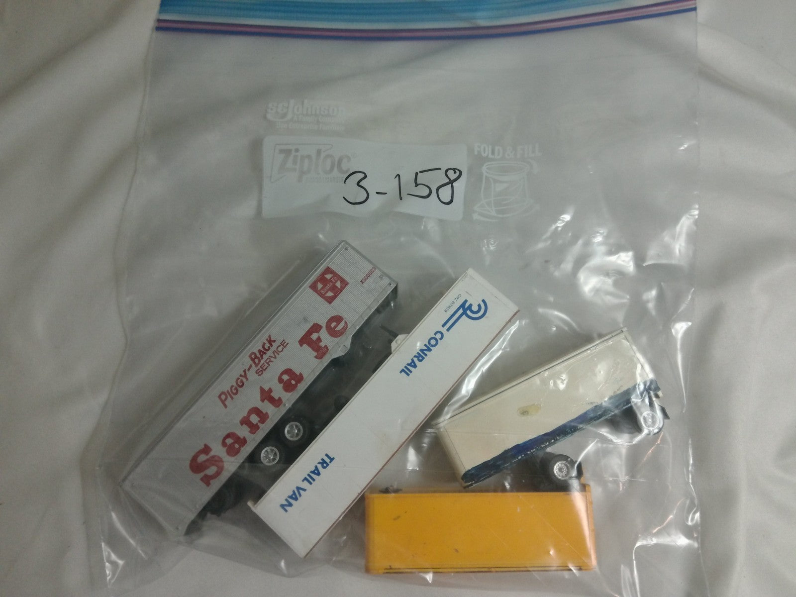 HO Scale Intermodal Container Grab Bag - Everything Pictured - No Substitutions 0