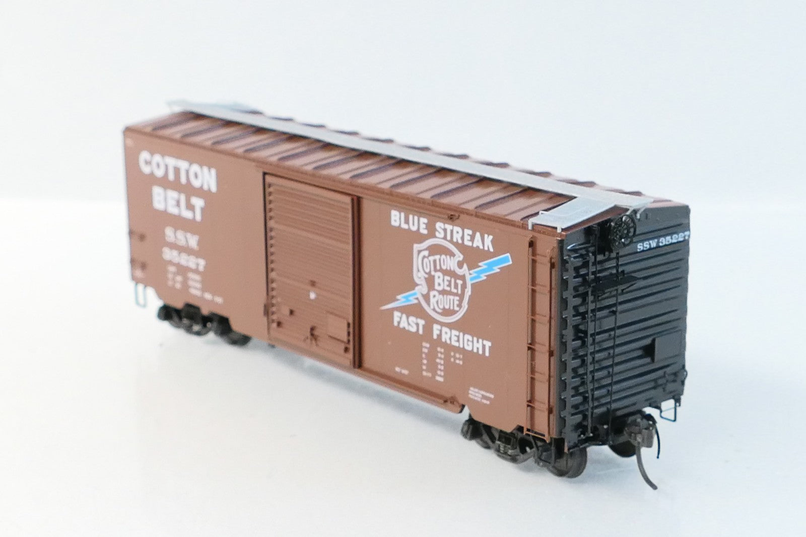 Kadee 5247 - HO Scale St. Louis Southwestern Cotton Belt 35227 40ft Boxcar0