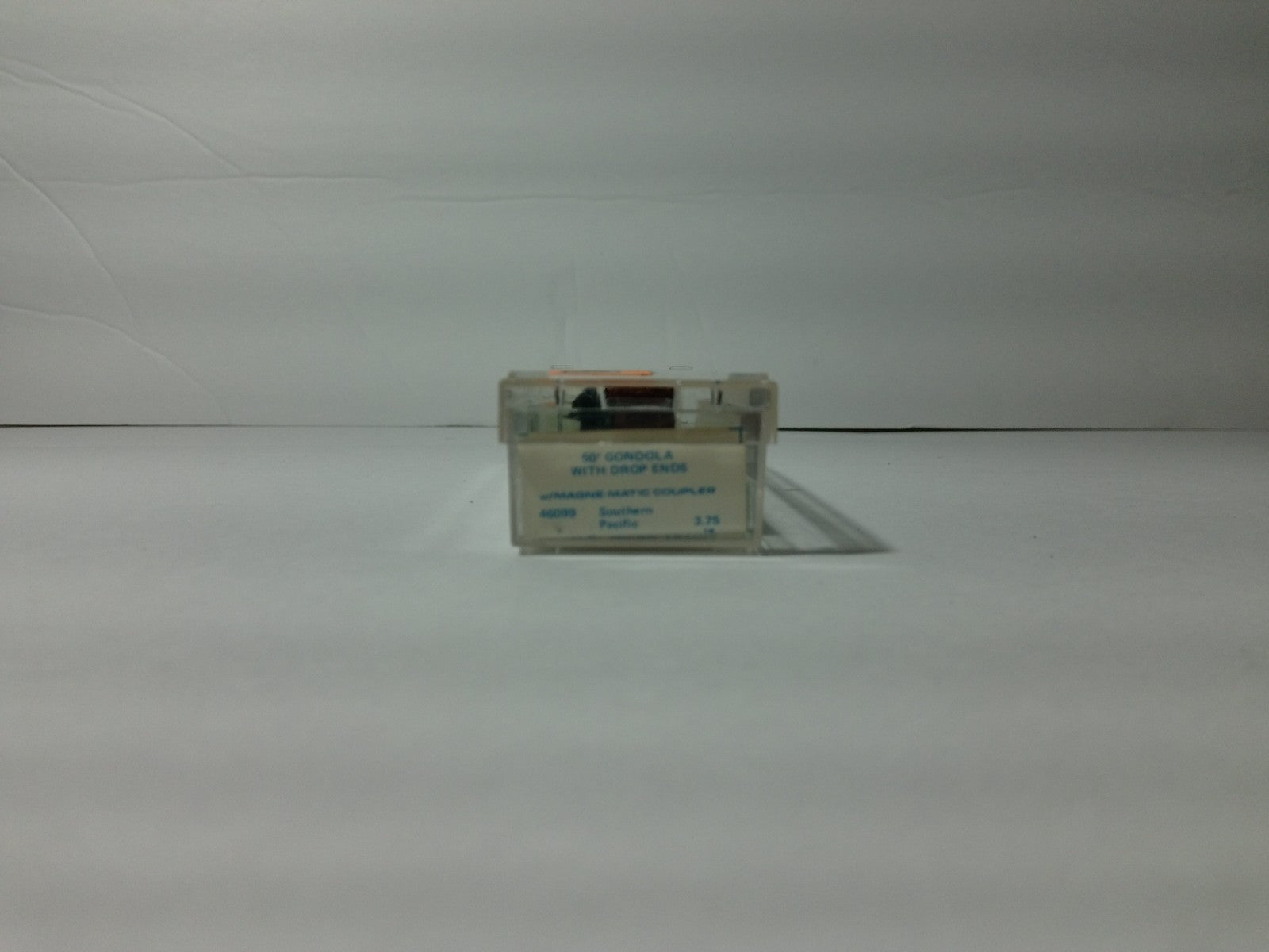 Micro Trains 46099 N Scale 50' Gongola With Drop Ends3