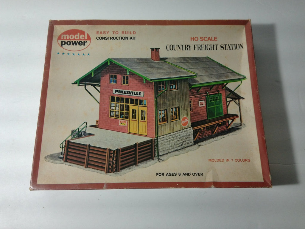 Model Power 444 HO Scale Country Freight Station0