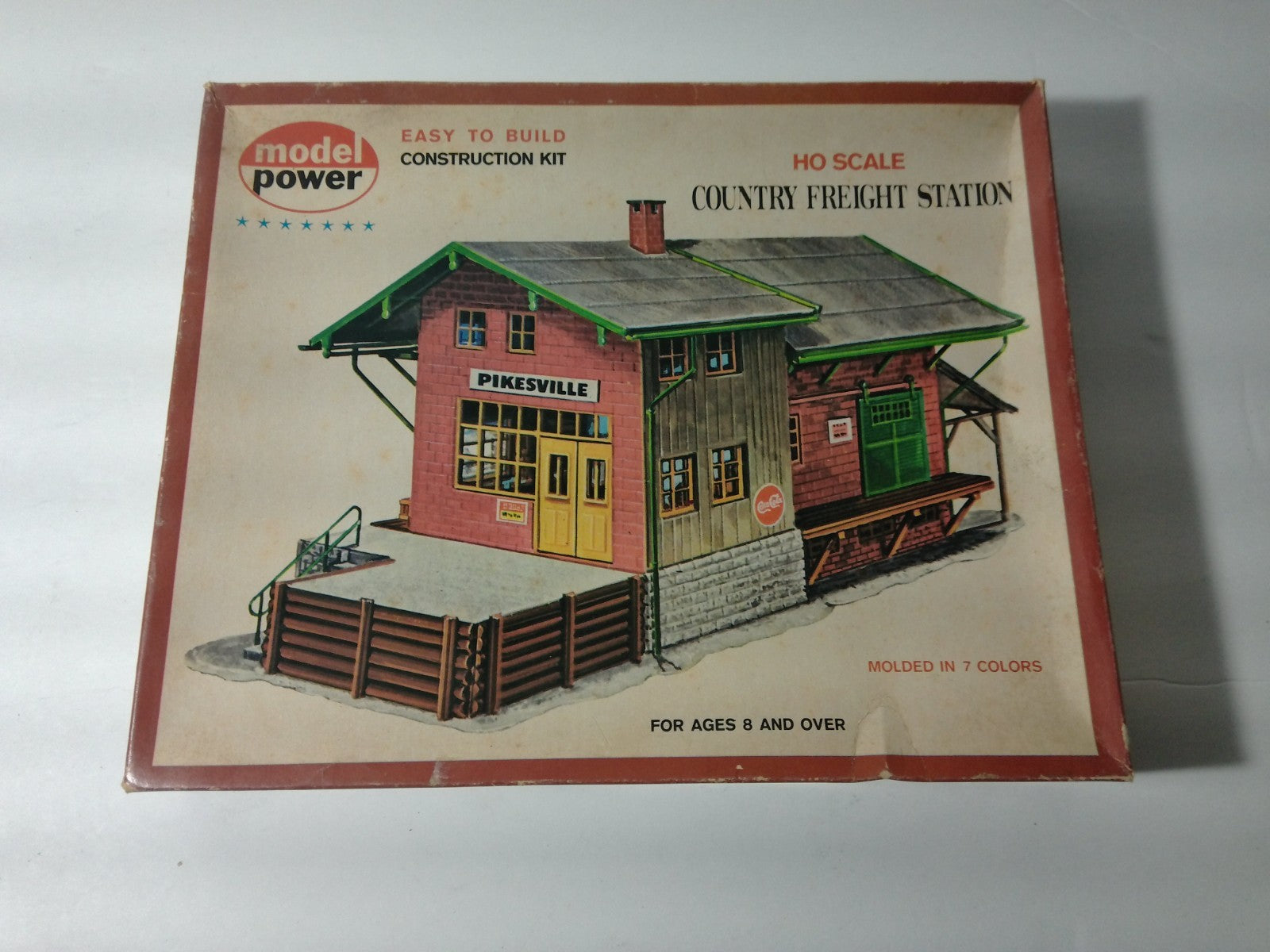 Model Power 444 HO Scale Country Freight Station0