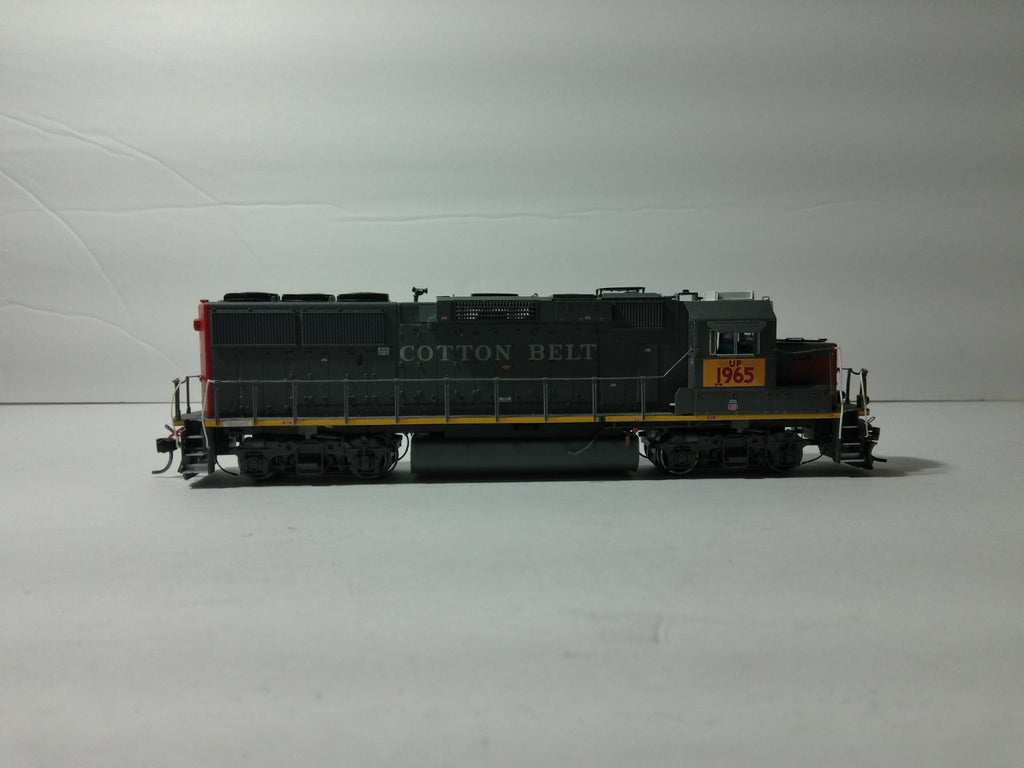Walthers 920-41815 HO Scale EMD GP60 Locomotive, Sound&DCC UP #19650