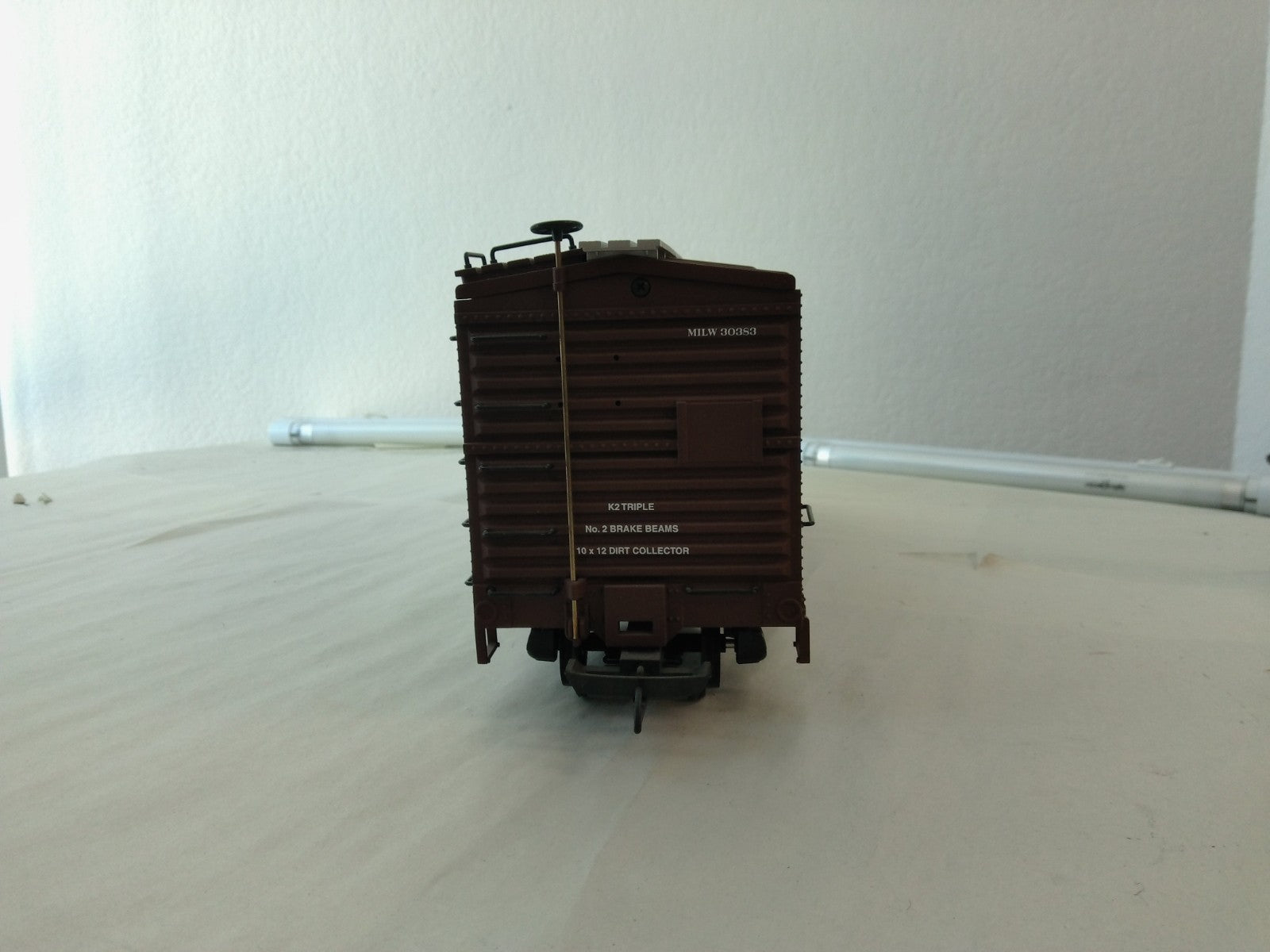 USA Trains R19106A G Scale Steel Box Car Milwaukee Road #303834