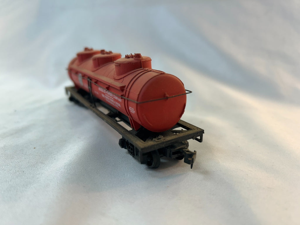 AHM 5480M HO Scale Red 3-Dome Tank Car Paper Makers Chem HPCX #38453