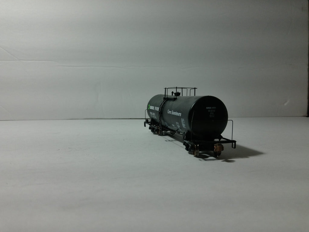 Walthers 920-100104 HO Scale Funnel-Flow Tank Car Cargill #45416