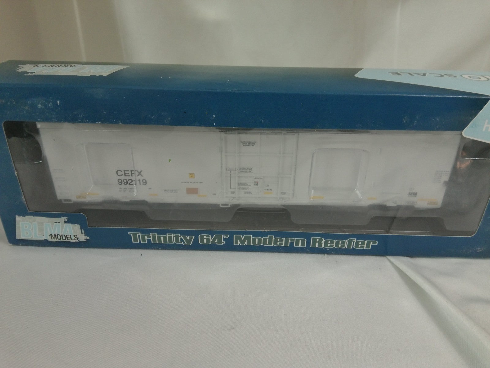 BLMA Models 52901 HO Scale 64' Trinity Reefer CEFX #992119 Rolling Stock1