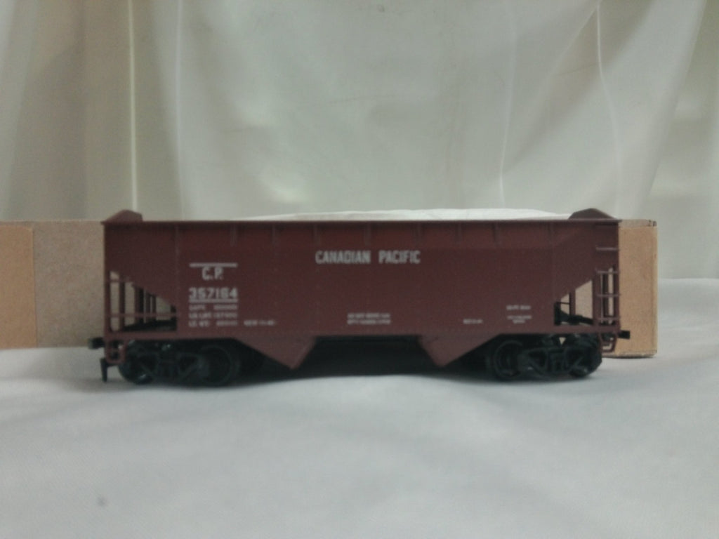 Roundhouse 357164 - HO Scale Gondola Car Canadian Pacific CP0