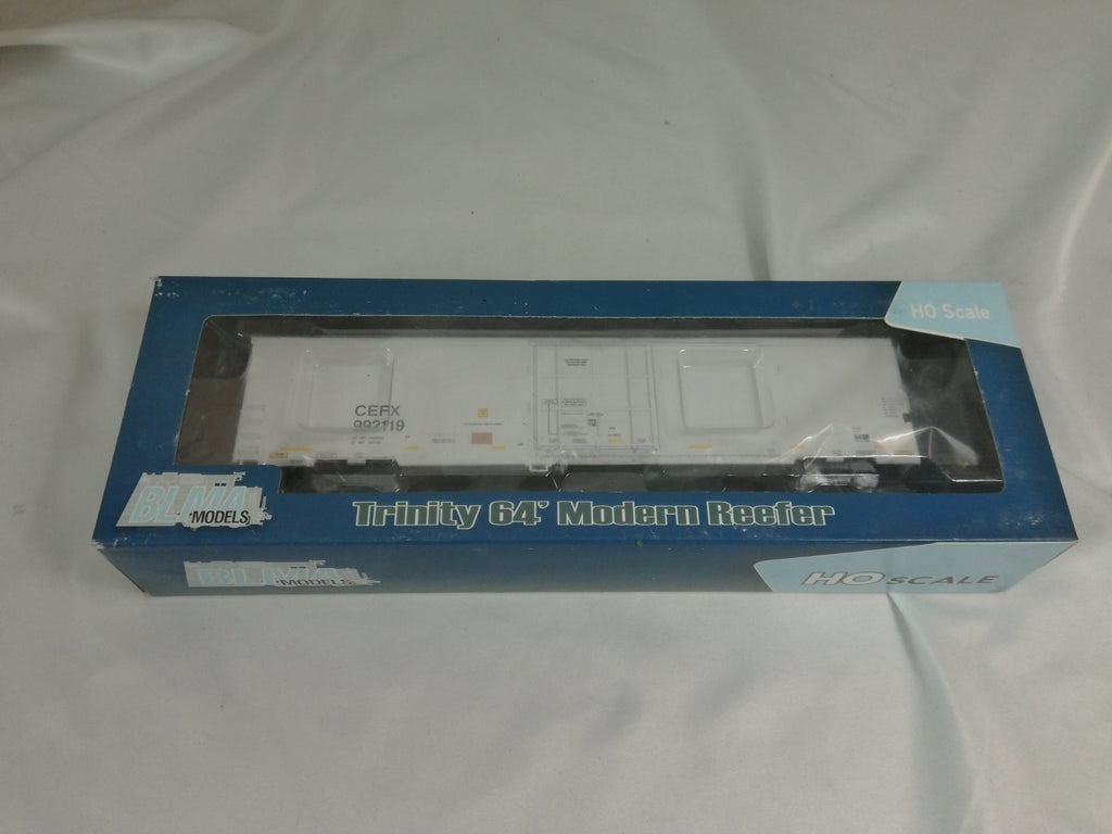 BLMA Models 52901 HO Scale 64' Trinity Reefer CEFX #992119 Rolling Stock2
