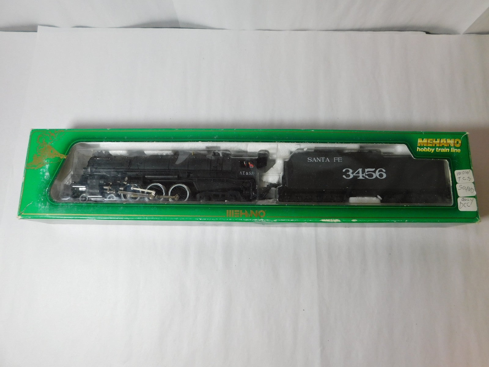 IHC Mehano 23000 HO Scale 4-6-4 Hudson Locomotive and Tender, ATSF #34561