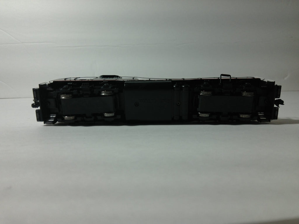 Walthers 920-42721 HO Scale EMD GP9 PH II Locomotive DCC+Sound SP #56077