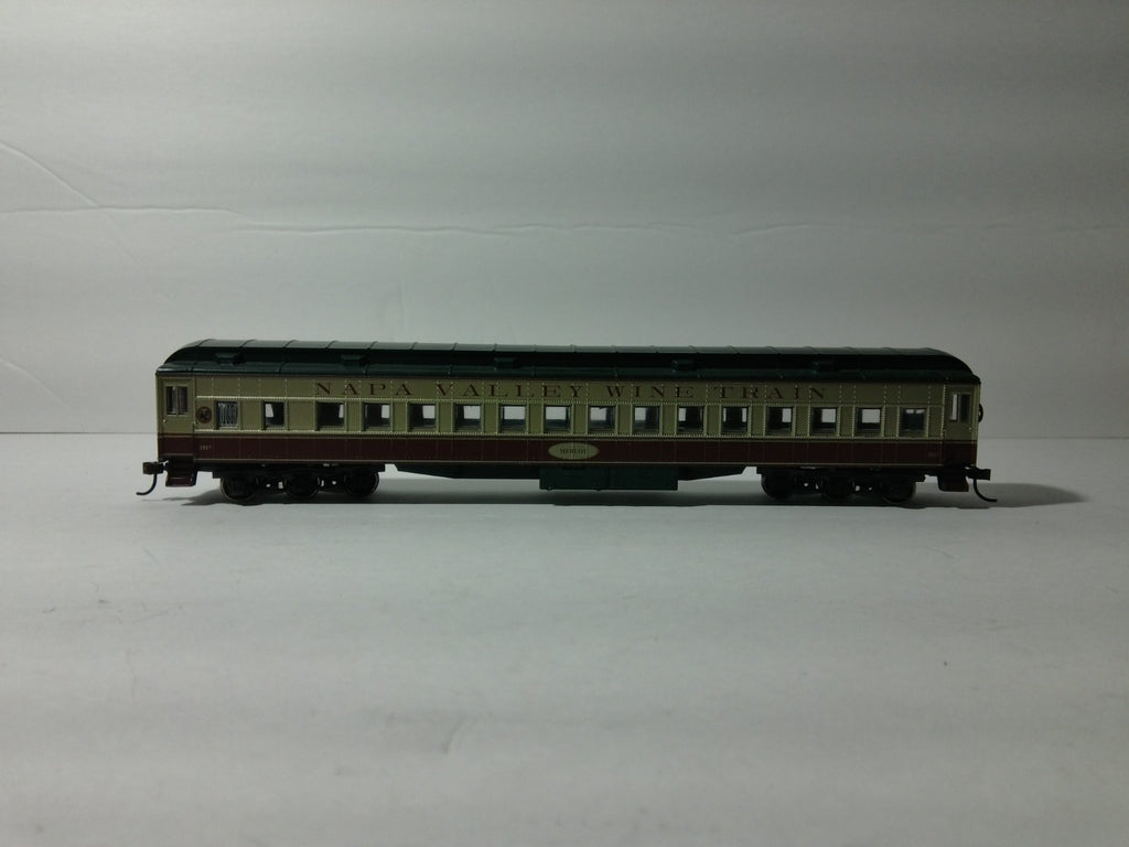 Athearn 8503 HO Scale Napa Valley RR Coach Car Merlot #10170
