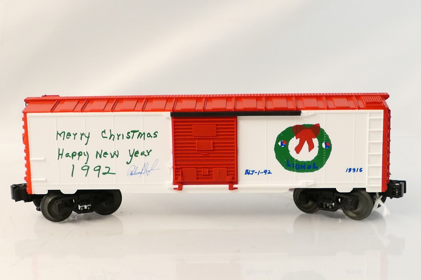Lionel 19916 - O Scale 1992 Employee Christmas Boxcar1