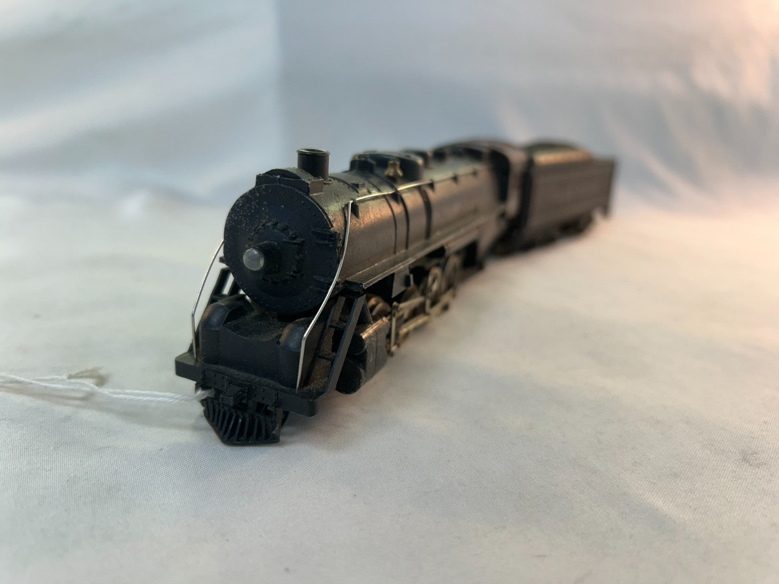 Mantua HO Scale Diesel Locomotive and Tender, Union Pacific #40731