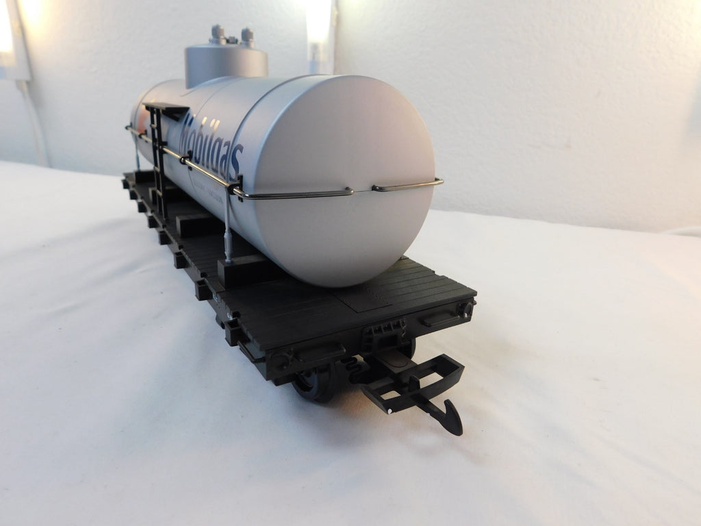 Piko 38727 G Scale Tank Car Mobilgas5