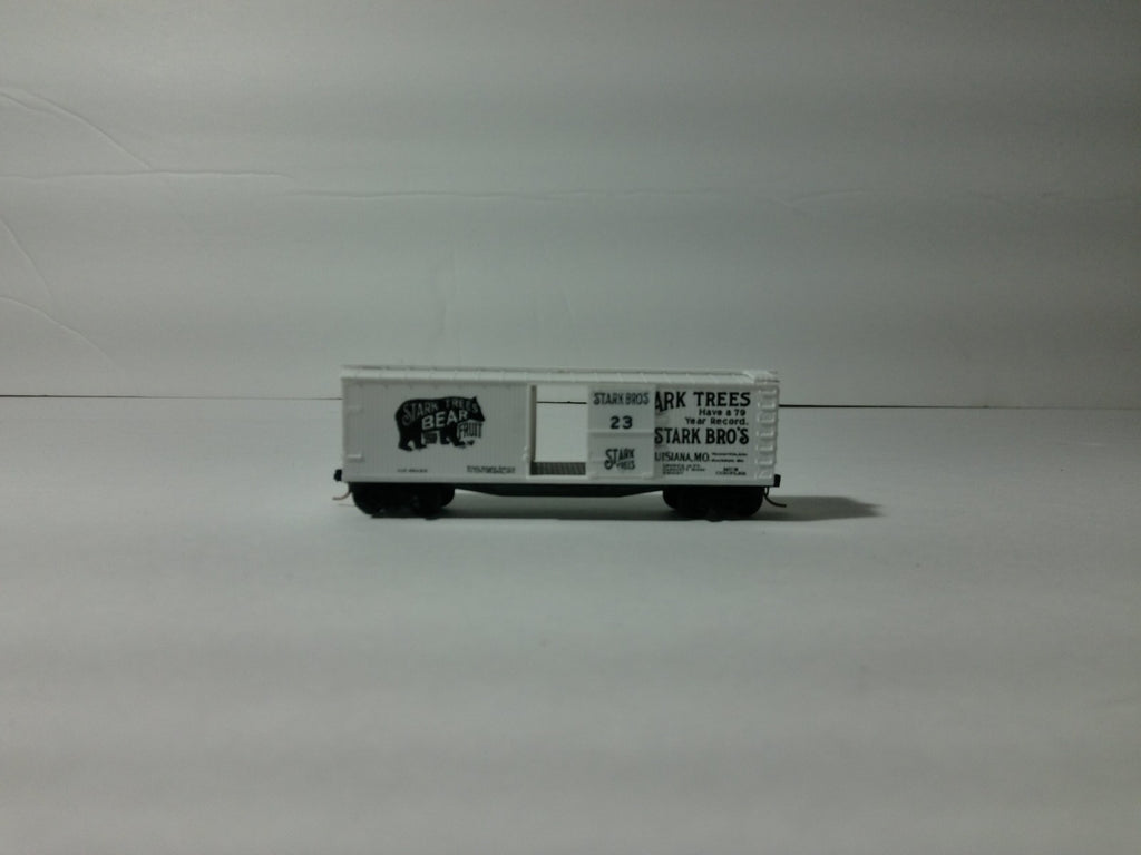 Micro Trains 42010 N Scale Stark Bros Boxcar1