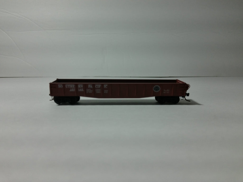 Micro Trains 46099 N Scale 50' Gongola With Drop Ends0