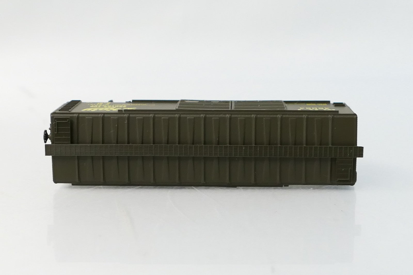 Kadee 23150 - N Scale MKT The Katy 45054 40' Double Door Standard Boxcar4