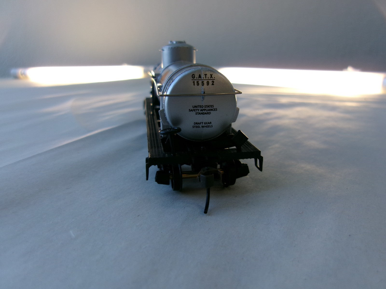Model Power Mantua Classics 732593 HO Scale 40' Single Dome Tank, Gulf #155925