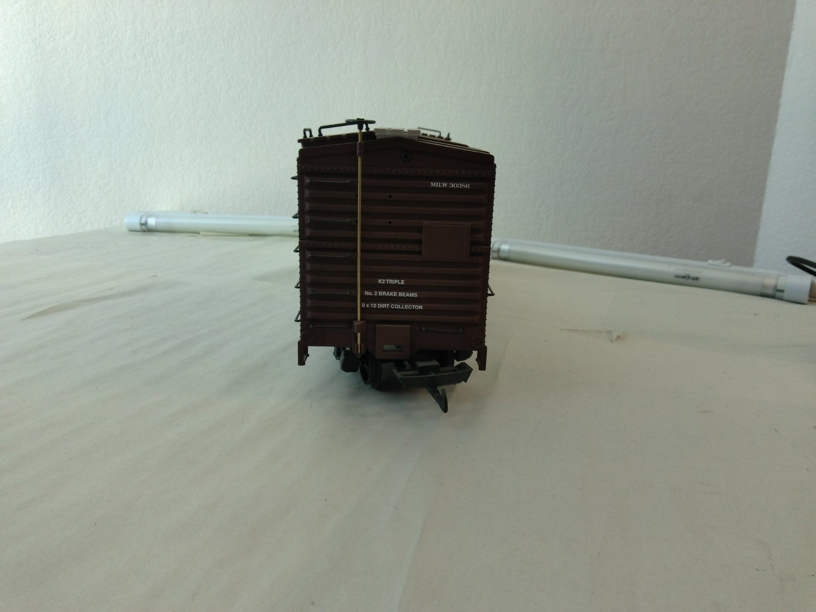USA Trains R19106D G Scale Steel Box Car Milwaukee Road #303866