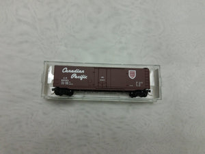 Micro Trains 32170 N Scale Box Car Canadian Pacific