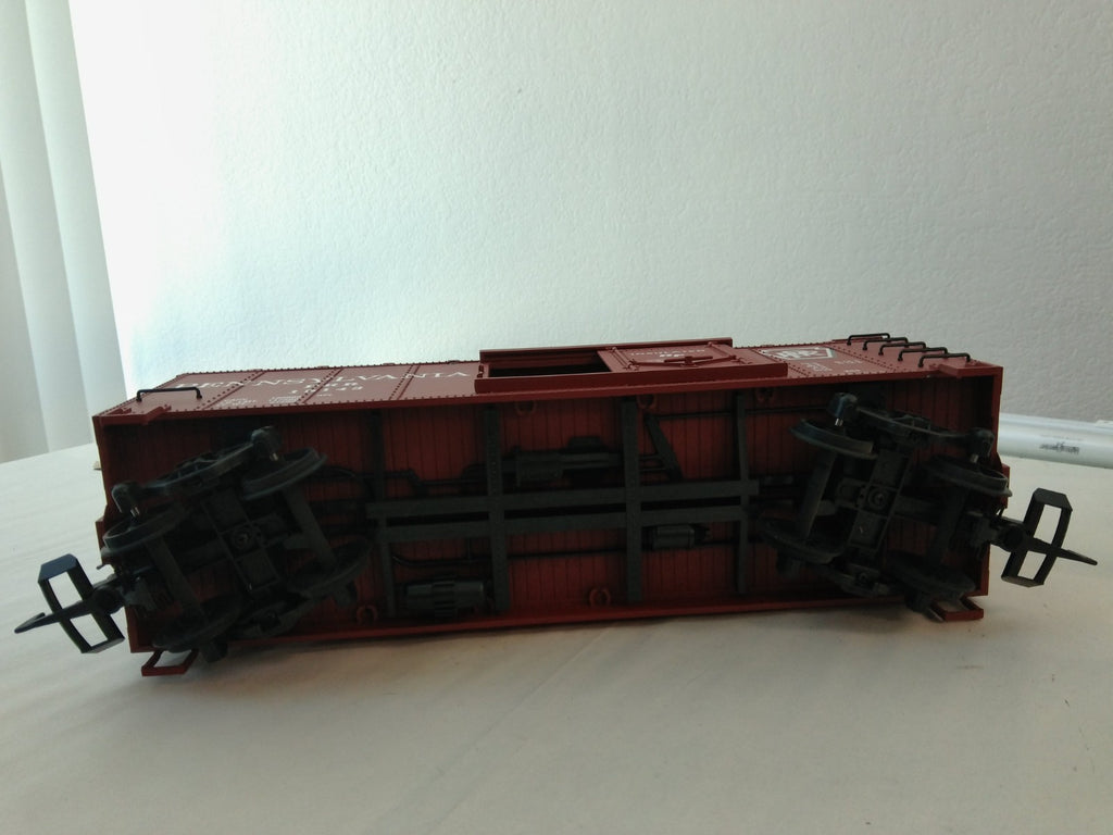 USA Trains R19062D G Scale Steel Box Car Pennsylvania #191437