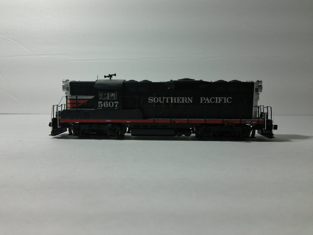 Walthers 920-42721 HO Scale EMD GP9 PH II Locomotive DCC+Sound SP #56071