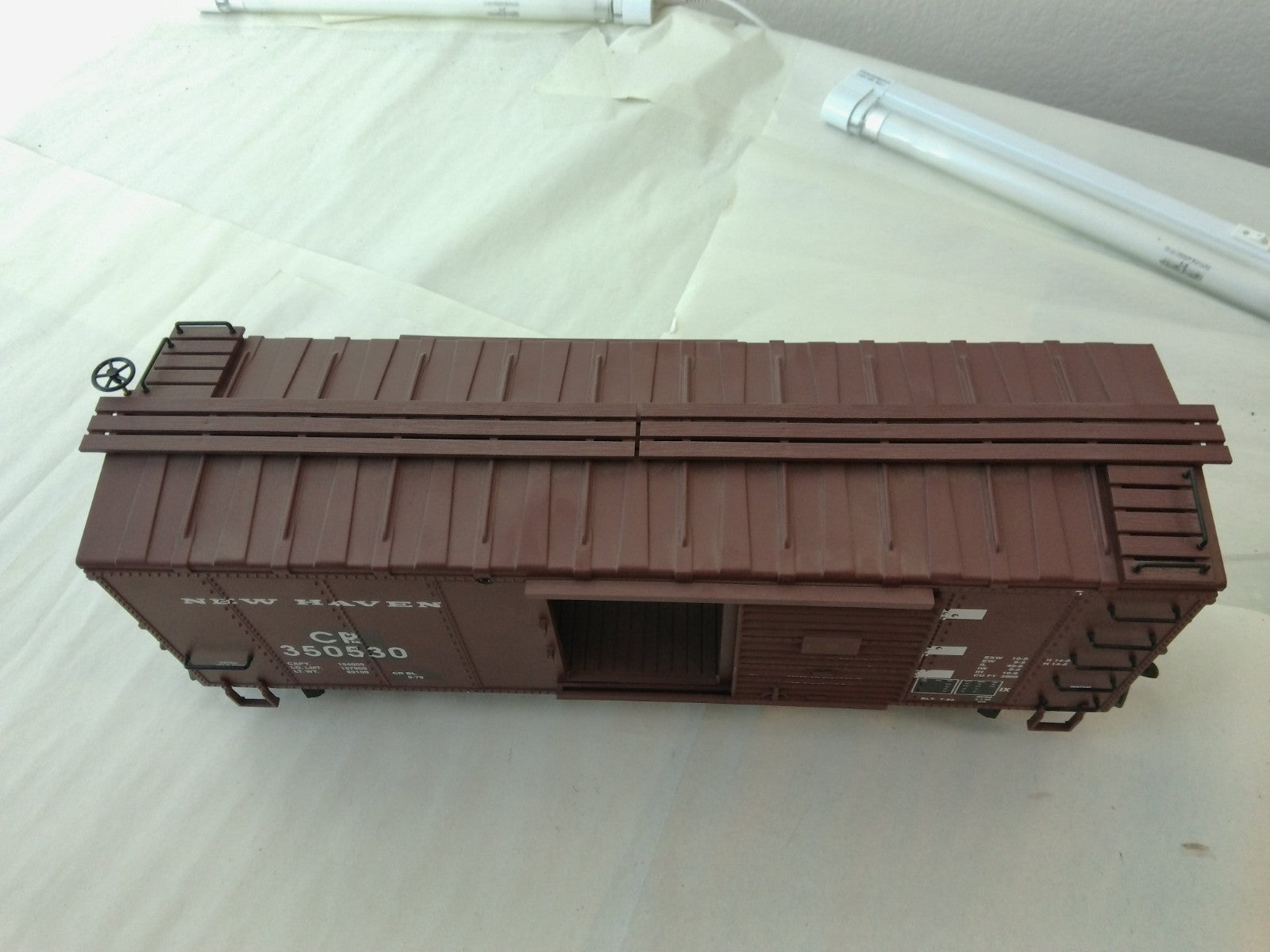 USA Trains R19090D G Scale Steel Box Car CR/NH #3505304